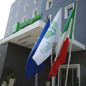 Holiday Inn Milan Nord Zara, An Ihg Hotel Чинизелло-Бальзамо Exterior photo