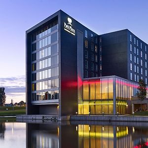 Отель Park Plaza Amsterdam Airport Лейнден Exterior photo