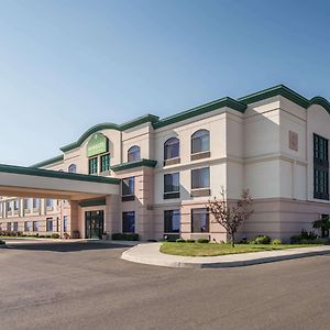 Отель Wingate By Wyndham Spokane Airport Exterior photo