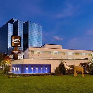 Hotel Bo, A Days Inn By Wyndham Chattanooga Downtown Exterior photo