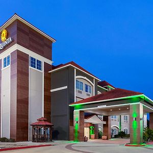 Отель La Quinta By Wyndham Lumberton Exterior photo