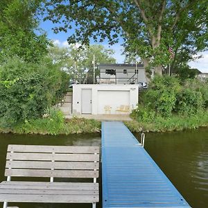 Вилла The Beverly On Buena Lake Waterford Exterior photo