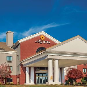 Отель La Quinta By Wyndham Loudon Exterior photo