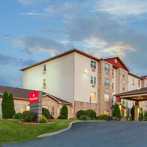 Отель Ramada By Wyndham Sparta/At Speedway Exterior photo