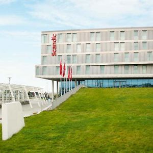 Отель Scandic Stavanger Airport Сола Exterior photo