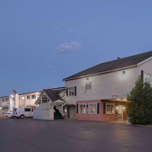 Queen City Inn Бангор Exterior photo