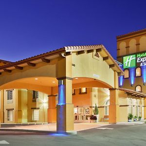 Holiday Inn Express Hotel & Suites Willows, An Ihg Hotel Exterior photo