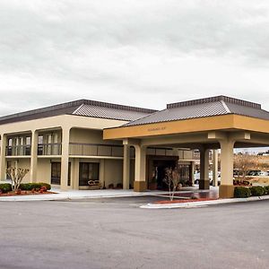 Quality Inn Roanoke Near Lake Gaston Роанок-Рапидс Exterior photo