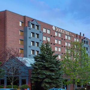 Отель Doubletree By Hilton, Леминстер Exterior photo