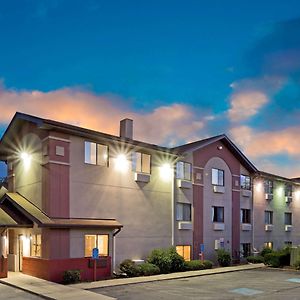 Отель Super 8 By Wyndham Lexington Park/California Area Exterior photo