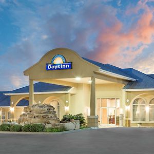 Days Inn By Wyndham Робстаун Exterior photo