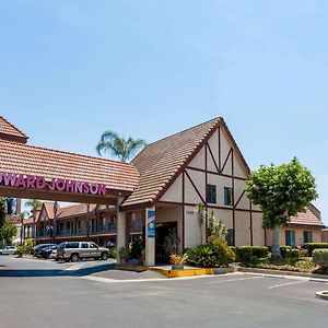 Howard Johnson By Wyndham Норко Exterior photo