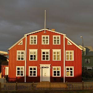 Hotel Egilsen Стиккисхоульмюр Exterior photo