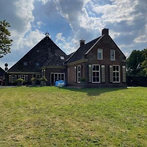 Апартаменты Prijs Gunstig Kamerverhuur, Op Karakteristieke Paarden Boerderij Aan De Rand Van Доккум Exterior photo