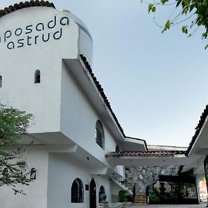 Oyo Posada Astrud,Куэцалан-дель-Прогресо Exterior photo