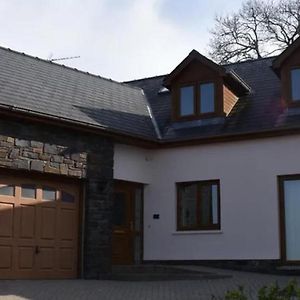 Вилла Captivating 4-Bed House In West Wales Pencader  Exterior photo