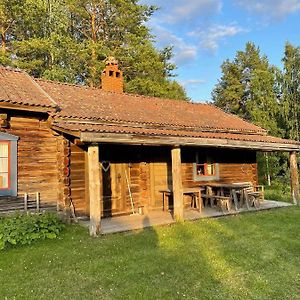 Unikt 1800-Tals Boende I Hjartat Av Dalarna Vamhus Exterior photo