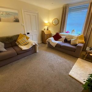 Stunning Apartment In Newburgh Scotland Sleeps 4 Купар Exterior photo