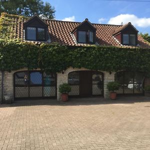 Вилла The Old Coach House At Byre House Coalpit Heath Exterior photo