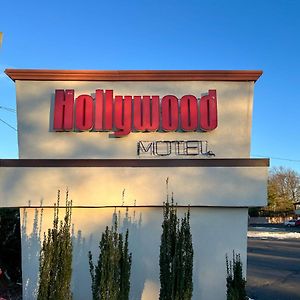 Hollywood Motel Фармингдейл Exterior photo