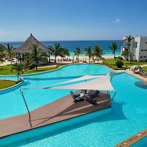 Royal Zanzibar Beach Resort Нунгви Exterior photo