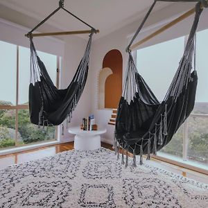 The Hangout King Beds Hammock Chairs With A View Порт-Кэмпбелл Exterior photo
