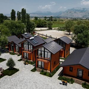 Отель Hysaj Agroturizem Шкодер Exterior photo