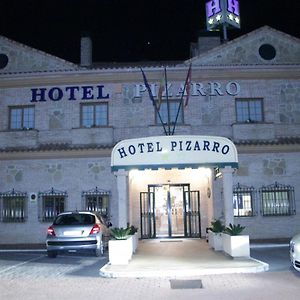 Hotel Pizarro Уманес-де-Мадрид Exterior photo
