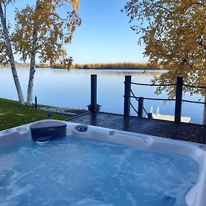Villa By The River With Beach Sauna And Jacuzzi Рованиеми Exterior photo