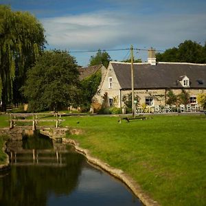 Kings Head Inn Bledington Exterior photo