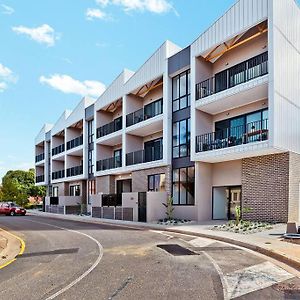 Апартаменты Jewel On Jubilee - New 1 Bed Apt With Parking Port Adelaide Exterior photo