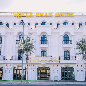 Le Phan Hotel Tay Ninh Exterior photo