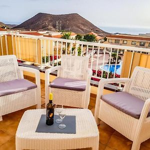 Lovely Apartment In Tenerife South Чайофа Exterior photo