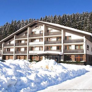 Апартаменты Ski Apartman Sajmon So Saunou Маков Exterior photo