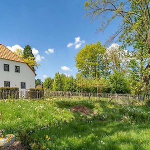 Die Idyllische - Ferienwohnung Mit Garten Und Sauna Клеве Exterior photo