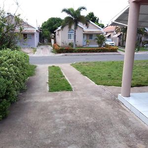 Secure Gated1Br Home In Caribbean Estate Портмор Exterior photo