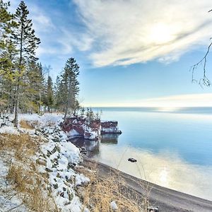 Waterfront Cabin On Lake Superior With Fire Pit Ту-Харборс Exterior photo