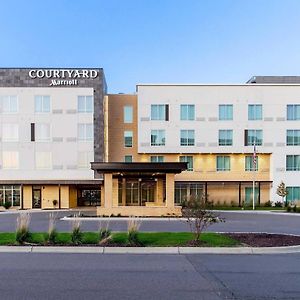 Отель Courtyard By Marriott St Paul Вудбери Exterior photo