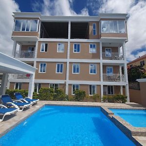 Vip Residence - Ocean & Pool View Lovely 2-Bedroom Apartment Розо Exterior photo