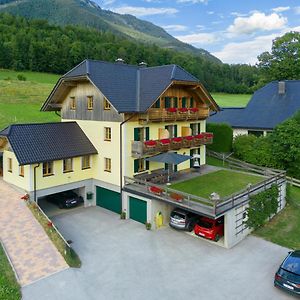 Bed and Breakfast Haus Hoedlmoser Sankt Wolfgang im Salzkammergut Exterior photo