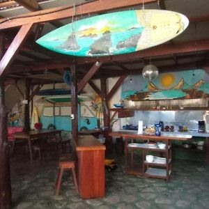 Отель Osa Surf Hostal Пуэрто-Хименес Exterior photo