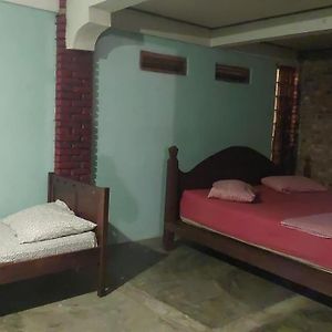 Lawang Inn Букит-Лаванг Room photo