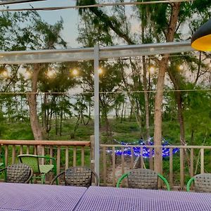 Charming And Spacious Beach Homestay 4 Rooms 1 Pool Entire Palace Dien Ban Exterior photo