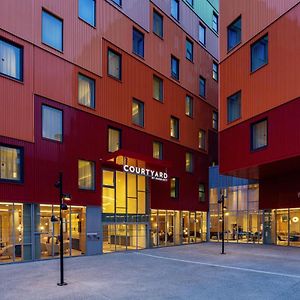 Отель Courtyard By Marriott Paris Charles De Gaulle Central Airport Руасси-эн-Франс Exterior photo