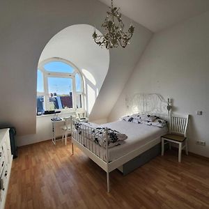 One Private Room Available In A Two Room Apartment In Tegel, Берлин Exterior photo