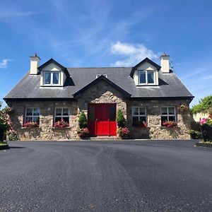 Cosy Rooms In A Stone Cottage Голуэй Exterior photo