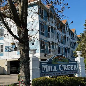 Mill Creek Hotel Лейк Дженива Exterior photo
