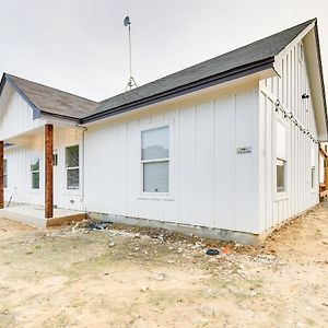 Texas Family Home With Hot Tub 1 Mi To Lake Whitney Exterior photo