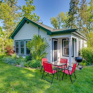 Cozy Vacation Home Near Delavan Lake! Exterior photo