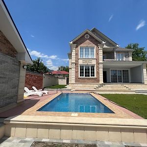 Luxury Babak Villa Vendam Exterior photo